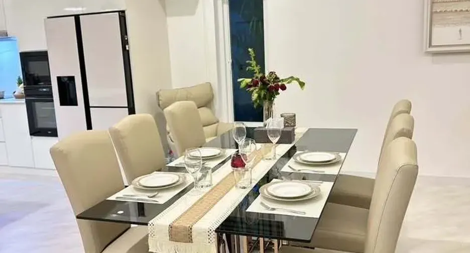À vendre 4 chambres villa à Hua Hin, Prachuap Khiri Khan