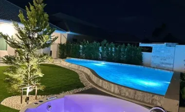 À vendre 4 chambres villa à Hua Hin, Prachuap Khiri Khan