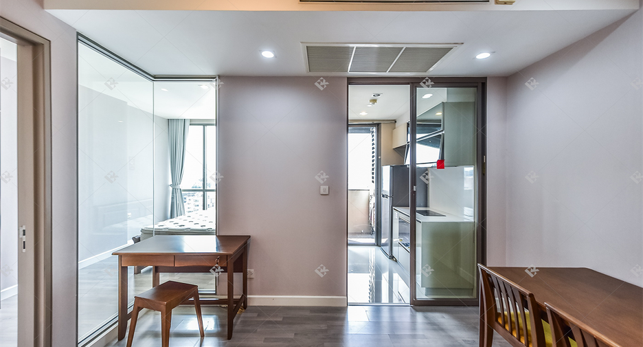 For sale 1 bed condo in Bang Rak, Bangkok