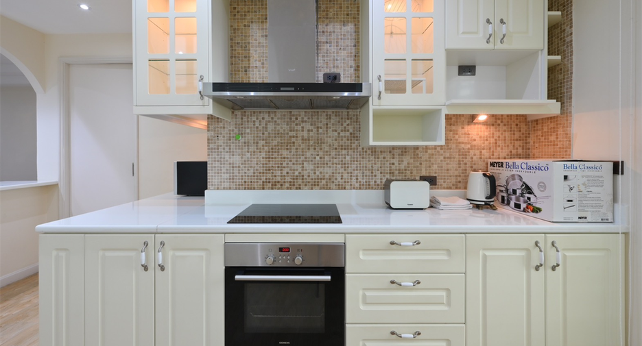 For sale 4 bedrooms condo in Khlong Toei, Bangkok