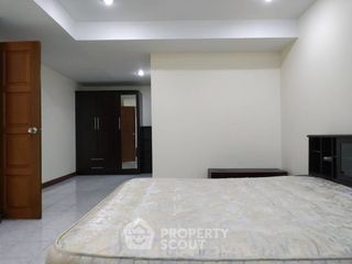 For sale 3 ベッドルーム condo in Watthana, Bangkok