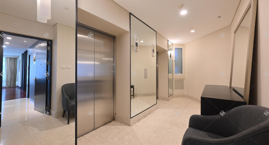 Wohnung zur Miete mit 3 Zimmer in Pathum Wan, Bangkok
