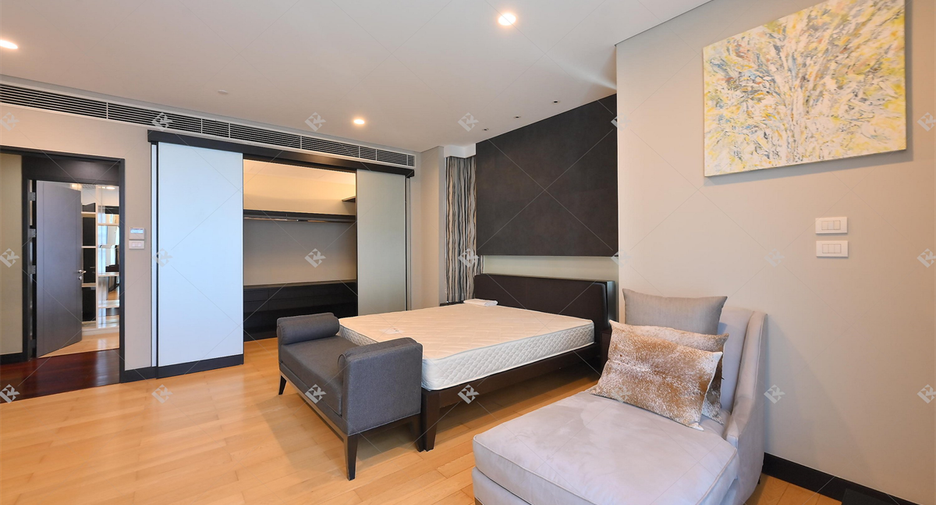 Wohnung zur Miete mit 3 Zimmer in Pathum Wan, Bangkok