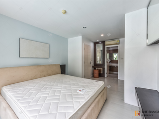 For rent 2 bedrooms condo in Khlong San, Bangkok