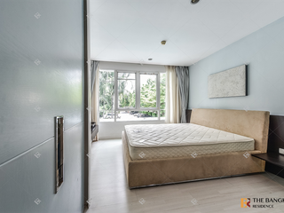 For rent 2 bedrooms condo in Khlong San, Bangkok