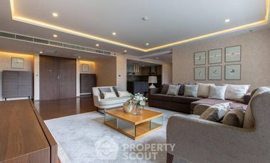 For rent 4 bedrooms condo in Sathon, Bangkok