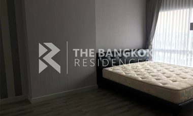 For rent 2 bedrooms condo in Sathon, Bangkok