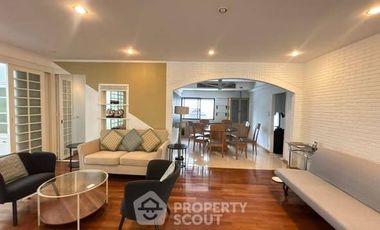 Condo en alquiler de 3 habitaciones en Sathon, Bangkok