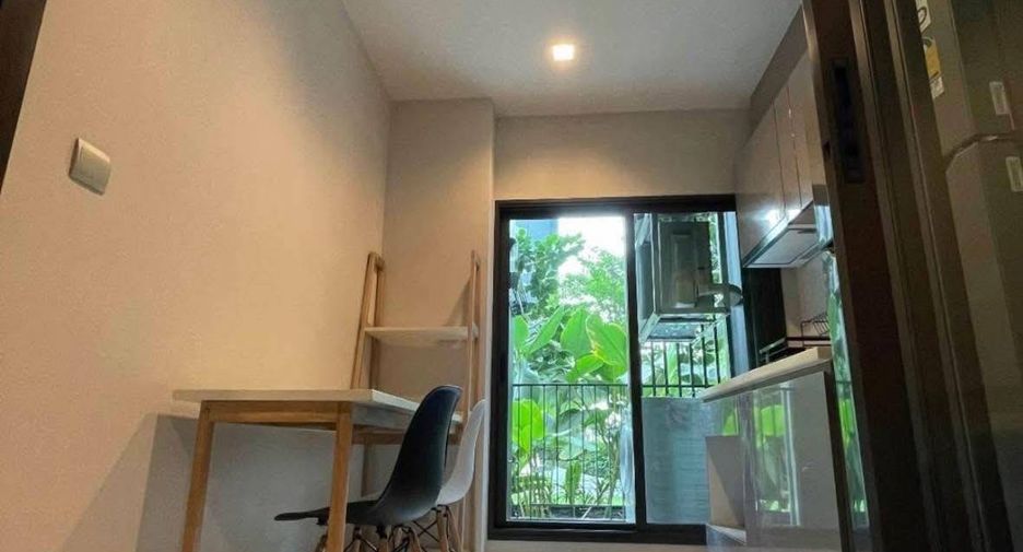 Wohnung zur Miete mit 1 Zimmer in Huai Khwang, Bangkok
