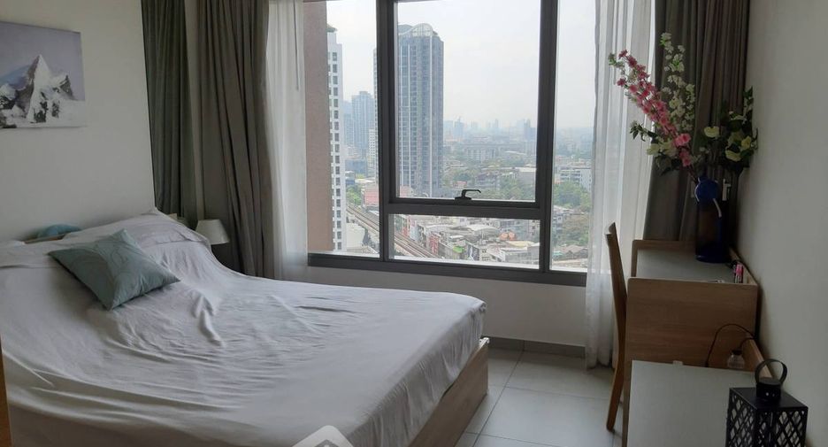 For sale 1 bed condo in Khlong Toei, Bangkok