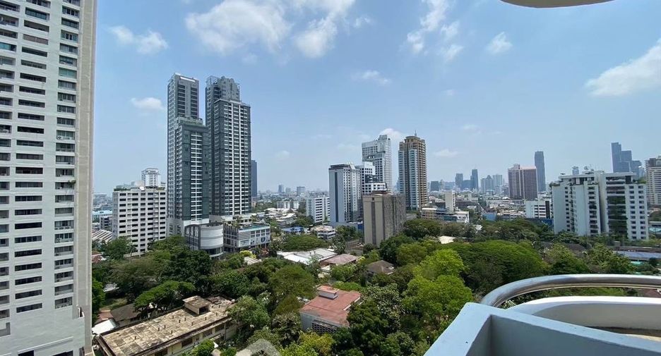 À vendre 3 chambres condo à Watthana, Bangkok