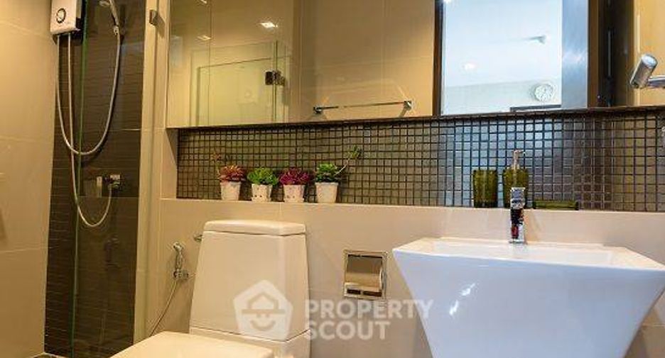 Condo en venta de 2 habitaciones en Sathon, Bangkok