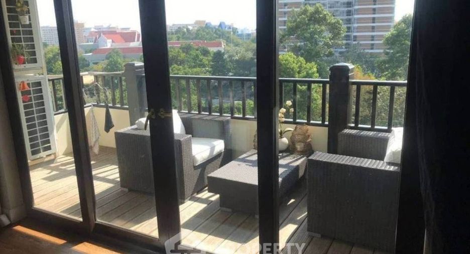 Condo en venta de 3 habitaciones en Pratumnak, Pattaya