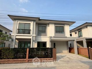 出售 4 卧室 联排别墅 在 Prawet, 曼谷