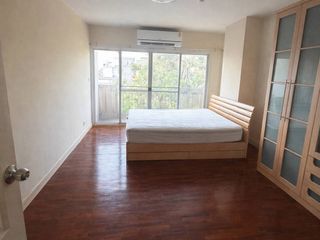 For rent and for sale 3 bedrooms condo in Phaya Thai, Bangkok