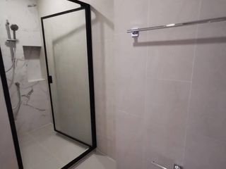 Продажа 2 спальни кондо в Банг Капи, Бангкок