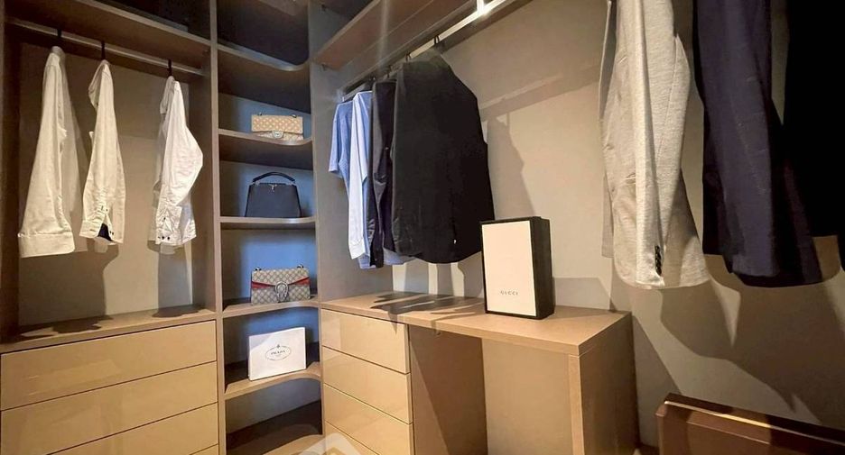 For rent and for sale 2 bedrooms condo in Bang Rak, Bangkok