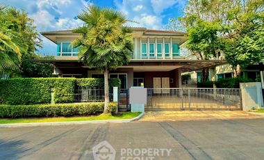 For sale 4 bedrooms house in Saphan Sung, Bangkok