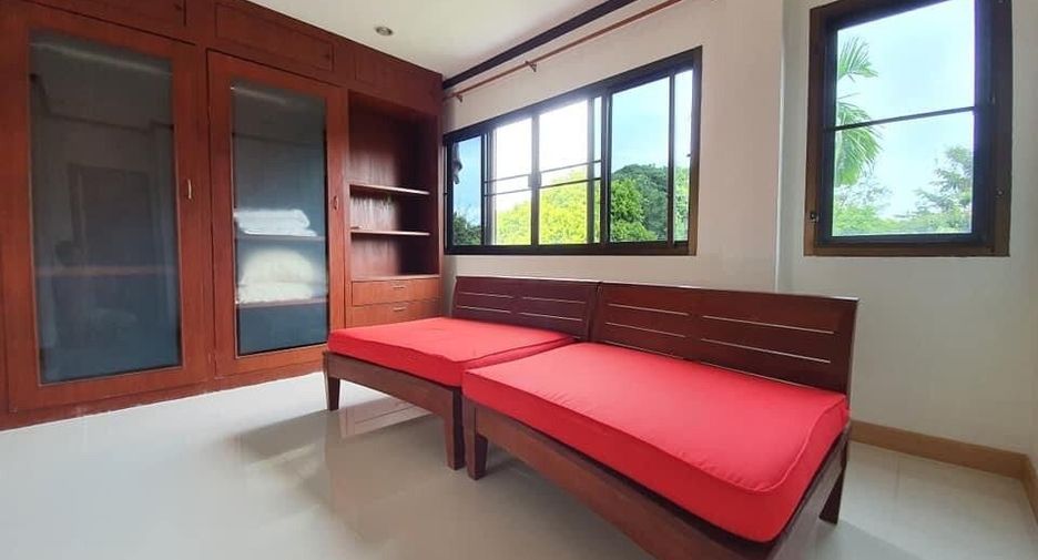 For rent 2 bedrooms townhouse in Mueang Phuket, Phuket