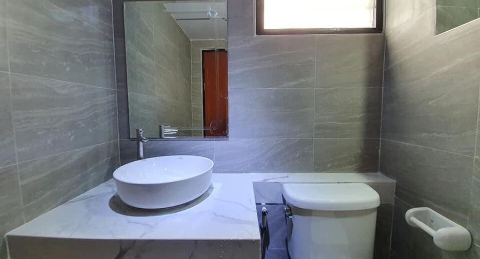 For rent 2 bedrooms townhouse in Mueang Phuket, Phuket