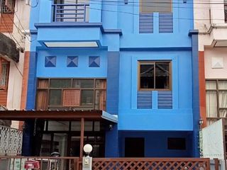 出租 2 卧室 联排别墅 在 Phuket Town, 普吉