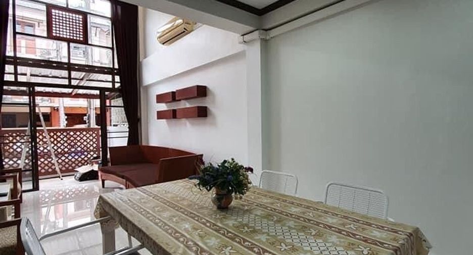 For rent 2 bedrooms townhouse in Mueang Phuket, Phuket