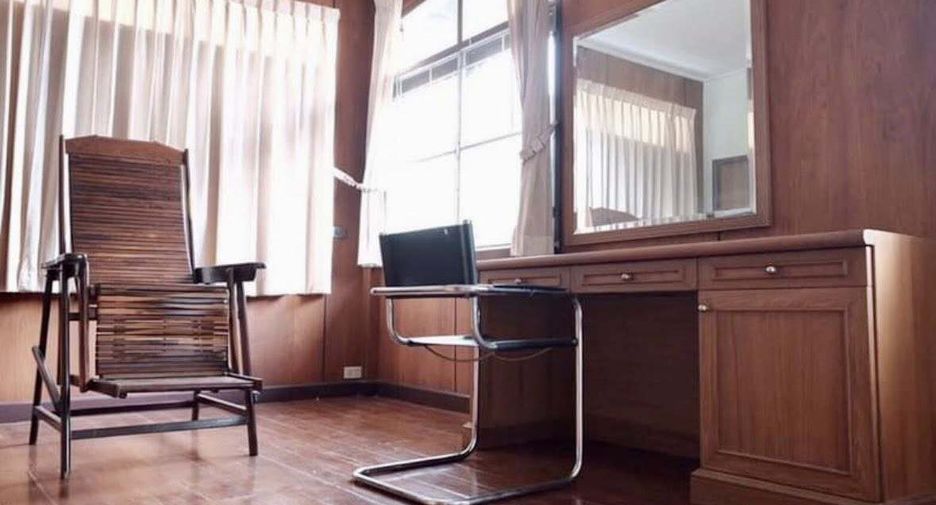 出租 3 卧室 独立屋 在 Pathum Wan, 曼谷