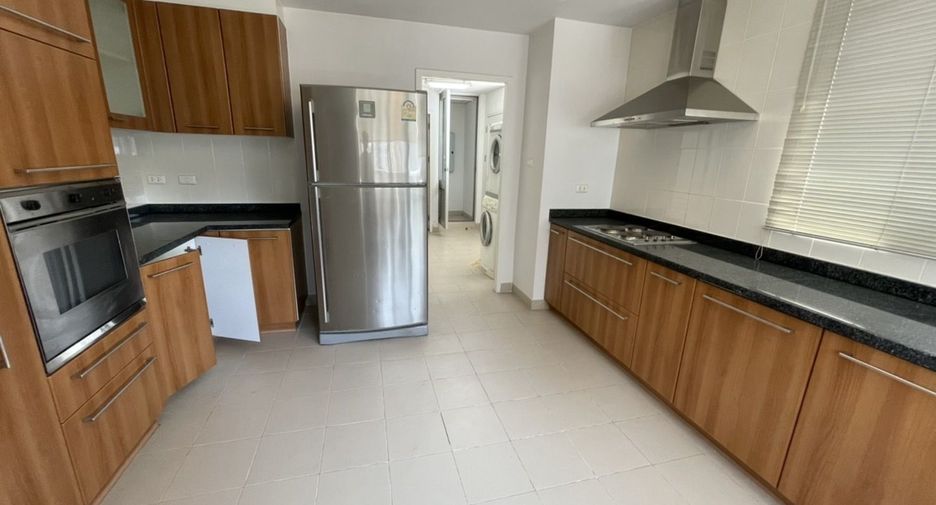For rent 3 bedrooms condo in Watthana, Bangkok