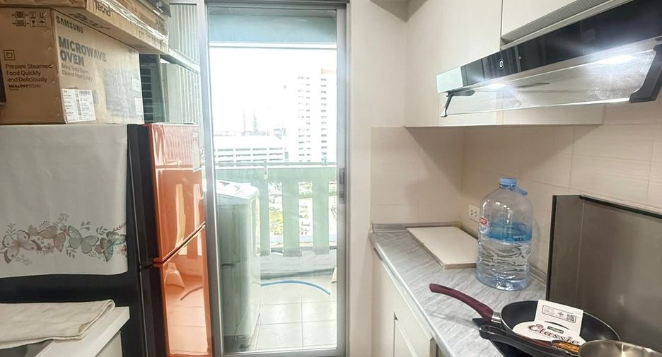 For rent 1 bed condo in Huai Khwang, Bangkok