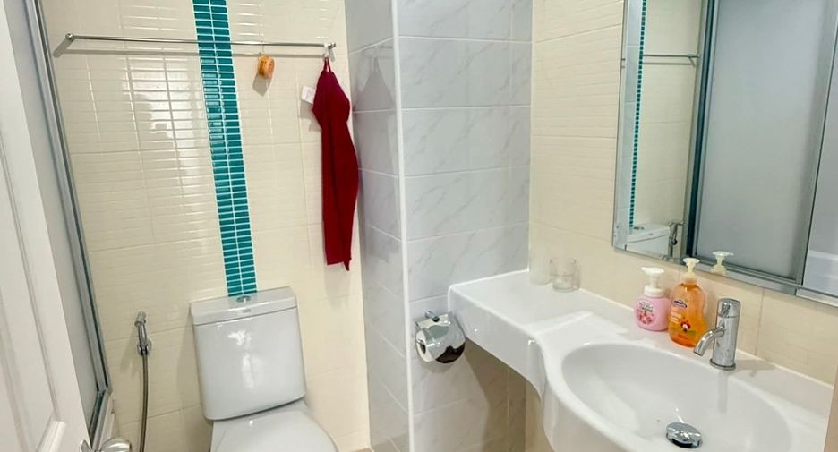 For rent 1 bed condo in Huai Khwang, Bangkok