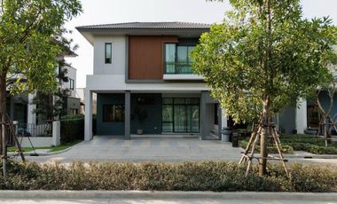 Casa en alquiler de 4 habitaciones en Don Mueang, Bangkok