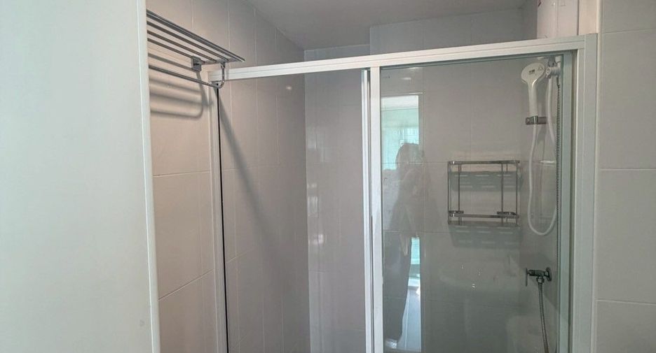 For rent studio condo in Phra Khanong, Bangkok