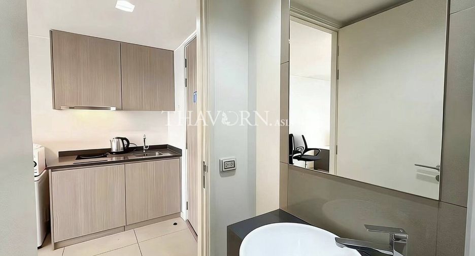 For sale studio condo in Pratumnak, Pattaya