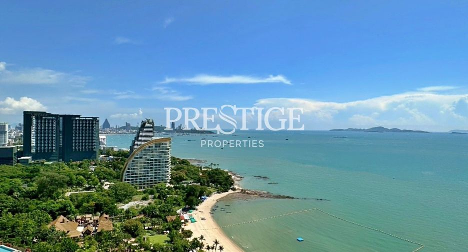 For rent 3 bedrooms condo in North Pattaya, Pattaya