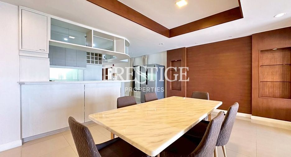 For rent 3 bedrooms condo in Bang Lamung, Chonburi