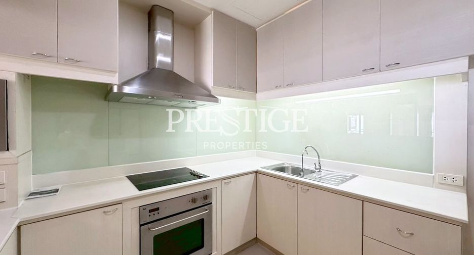 For rent 3 bedrooms condo in Bang Lamung, Chonburi