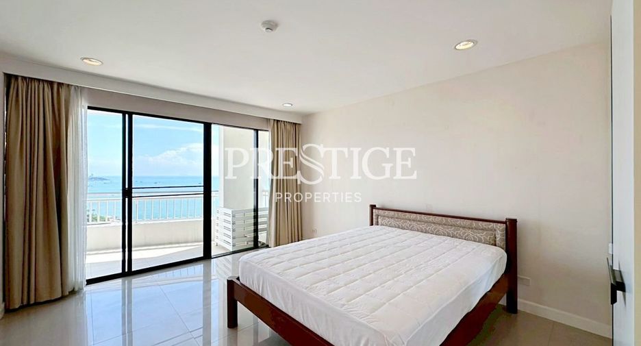 For rent 3 bedrooms condo in Bang Lamung, Chonburi