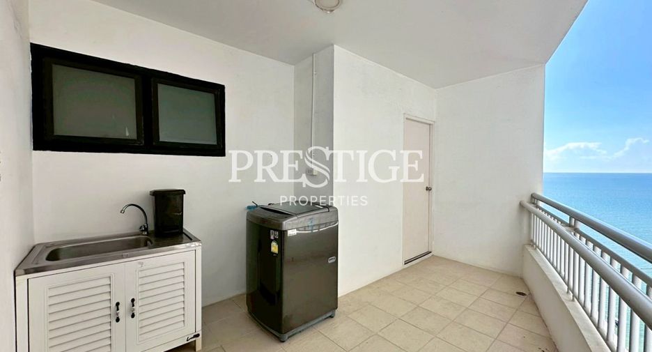For rent 3 bedrooms condo in Bang Lamung, Chonburi