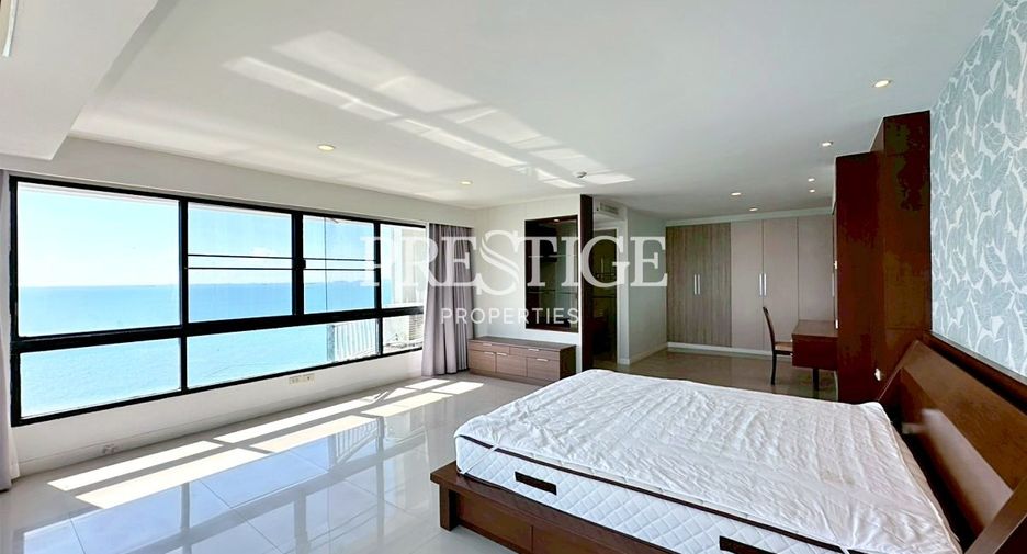 For rent 3 bedrooms condo in Bang Lamung, Chonburi