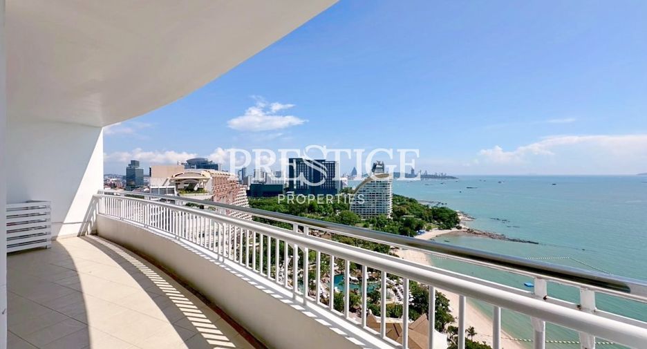 For rent 3 bedrooms condo in Bang Lamung, Chonburi