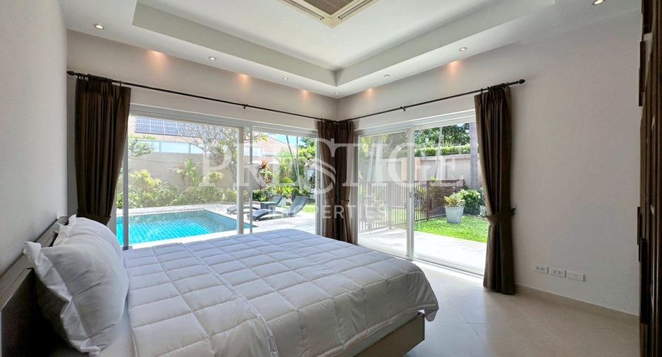 Casa en alquiler de 3 habitaciones en Bang Lamung, Chonburi