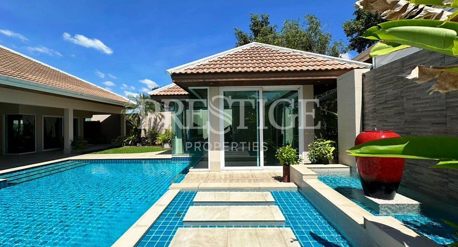 Casa en alquiler de 3 habitaciones en Bang Lamung, Chonburi