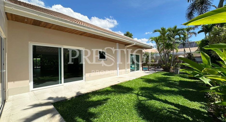 Casa en alquiler de 3 habitaciones en Bang Lamung, Chonburi