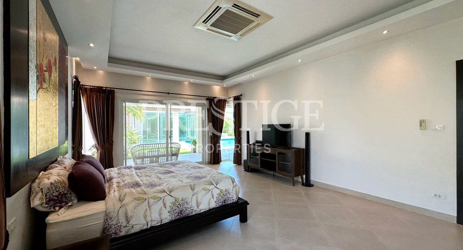 Casa en alquiler de 3 habitaciones en Bang Lamung, Chonburi