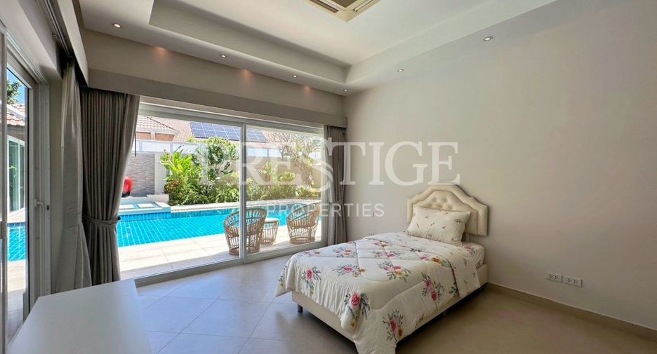 Casa en alquiler de 3 habitaciones en Bang Lamung, Chonburi