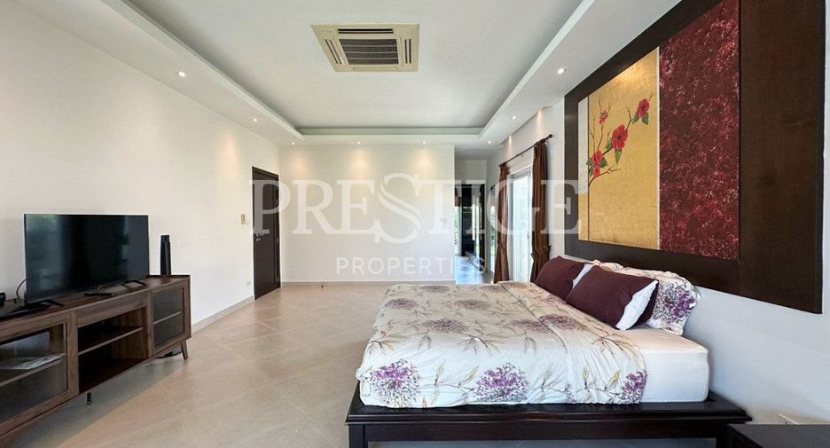 Casa en alquiler de 3 habitaciones en Bang Lamung, Chonburi