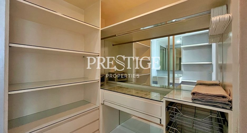 For rent 1 bed condo in Bang Lamung, Chonburi