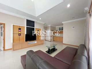 Casa en alquiler de 3 habitaciones en Bang Lamung, Chonburi