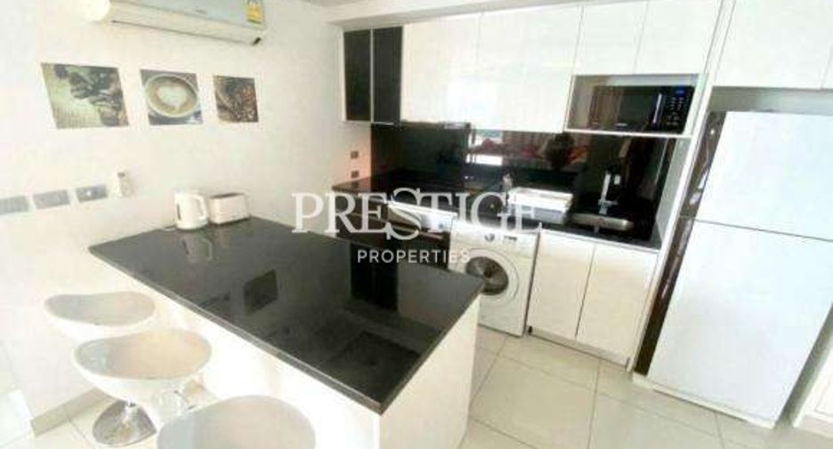 For rent 2 bedrooms condo in North Pattaya, Pattaya