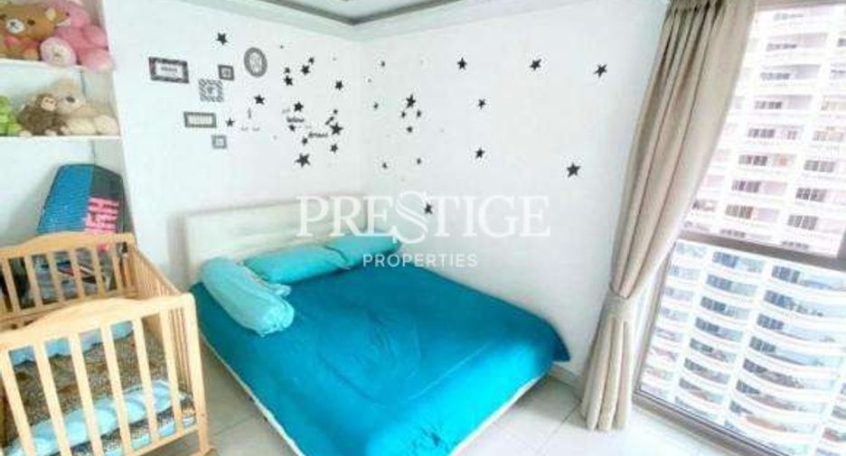 For rent 2 bedrooms condo in North Pattaya, Pattaya